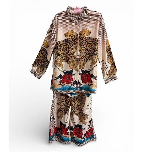 Wild Patter Print Boutique Wide Leg Pant Lounge Set size Small NEW - Picture 2 of 12